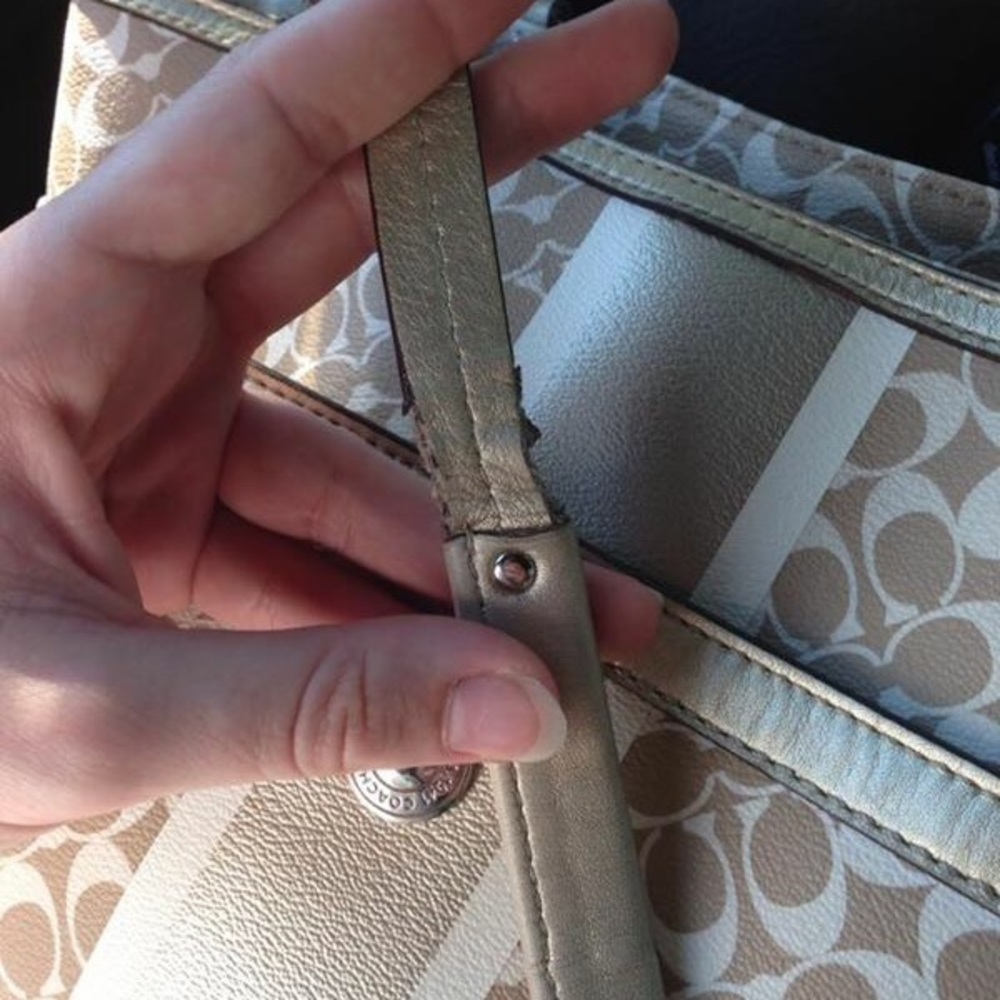 Authentic Coach Purse - Picture 6 of 8